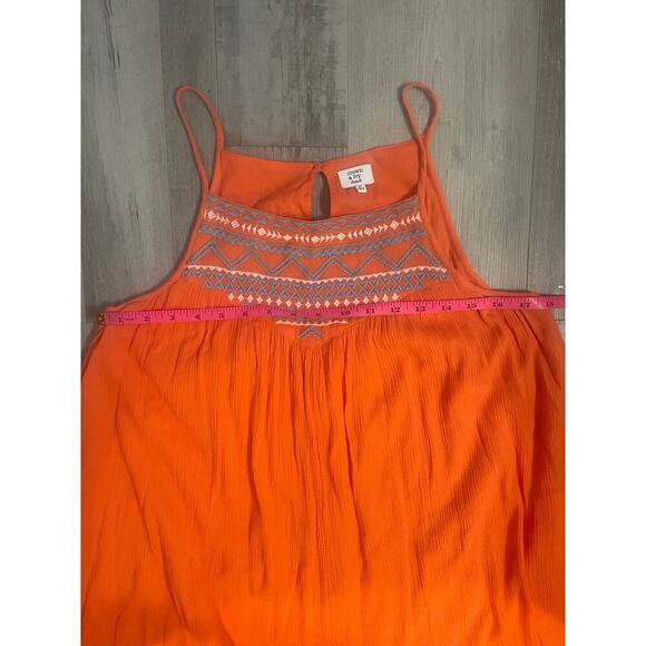 Crown & Ivy Beach Coral Embroidered dress size Medium - Picture 7 of 13